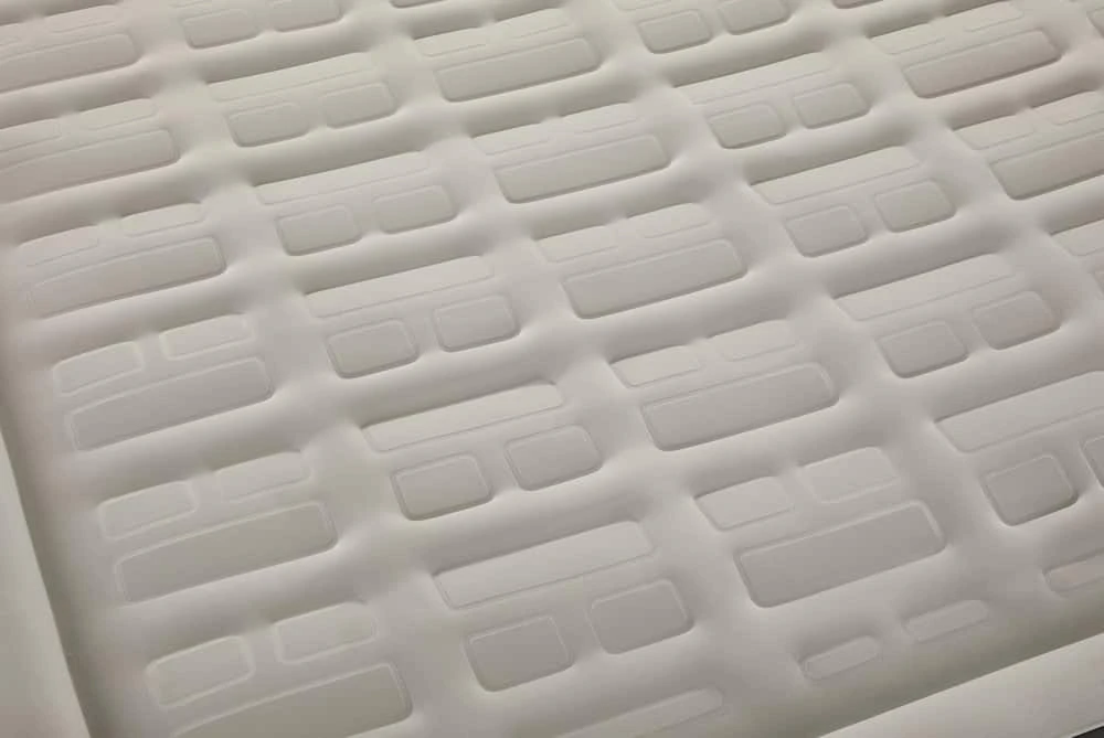 Woods Queen DreamTech Comfort Cell Double-High Inflatable Air Mattress/Airbed W/ Built-In 120V Pump 7 Woods Queen DreamTech Comfort Cell Double-High Inflatable Air Mattress/Airbed W/ Built-In 120V Pump - Image 5