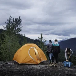 Woods Pinnacle 4-Season, 4-Person Lightweight Camping Dome Tent W/ Vestibule, Rain Fly & Carry Bag 28 Woods Pinnacle 4-Season, 4-Person Lightweight Camping Dome Tent W/ Vestibule, Rain Fly & Carry Bag -Wander Camp Shop woods expedition pinnacle tent 4 person 99d6fcc7 5f33 4f51 ac18 d9f0bf7d563b