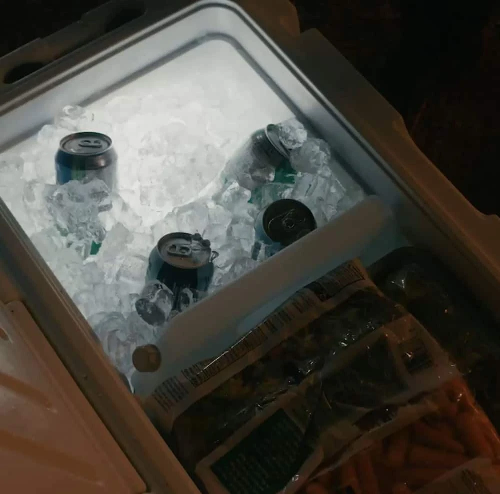 Woods ARCTIC Roto-Moulded Cooler, 55-L, Arctic White 12 Woods ARCTIC Roto-Moulded Cooler, 55-L, Arctic White - Image 10